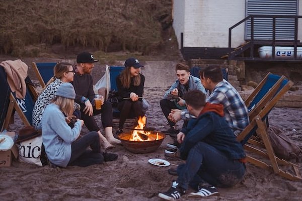 L'équipement de camping essentiel pour les débutants : Guide complet pour une aventure en plein air réussie